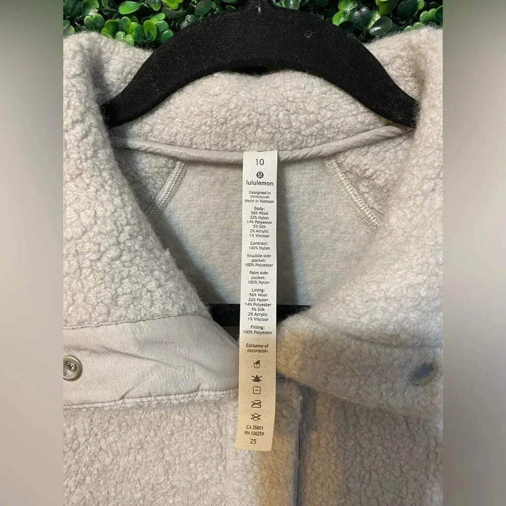 Lululemon Go Cozy Jacket in Heathered Ceramic - Size 10 - Picture 7 of 14